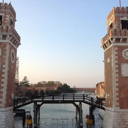 Suite Ai Leoni Venice Exterior photo